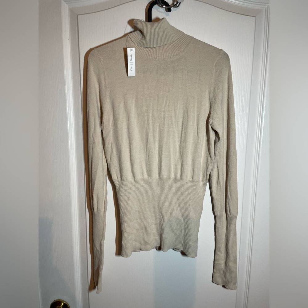 White House black market turtleneck thick shirt